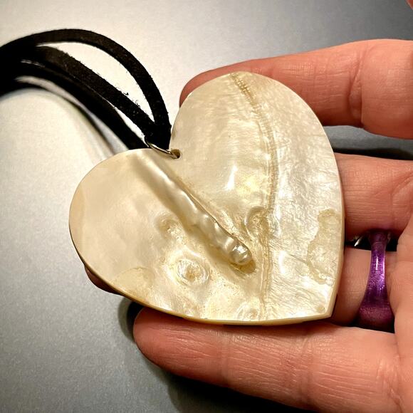 3 for $15 Clearance Abalone & MOP Checkered Heart Pendant - Picture 6 of 9